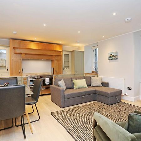 Apartament Joivy Modern And Airy Flat On The Historic Royal Mile Edynburg Zewnętrze zdjęcie