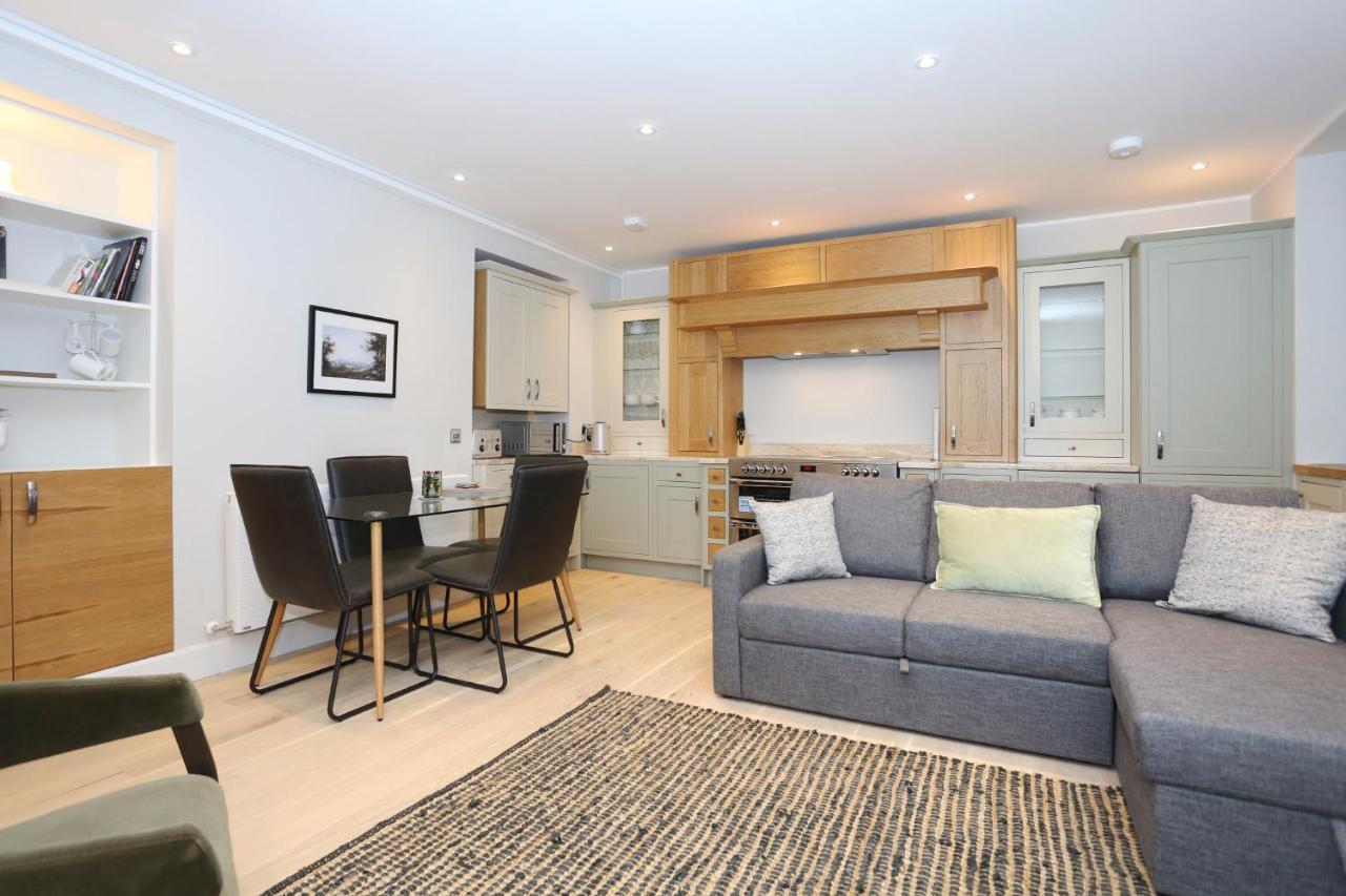 Apartament Joivy Modern And Airy Flat On The Historic Royal Mile Edynburg Zewnętrze zdjęcie