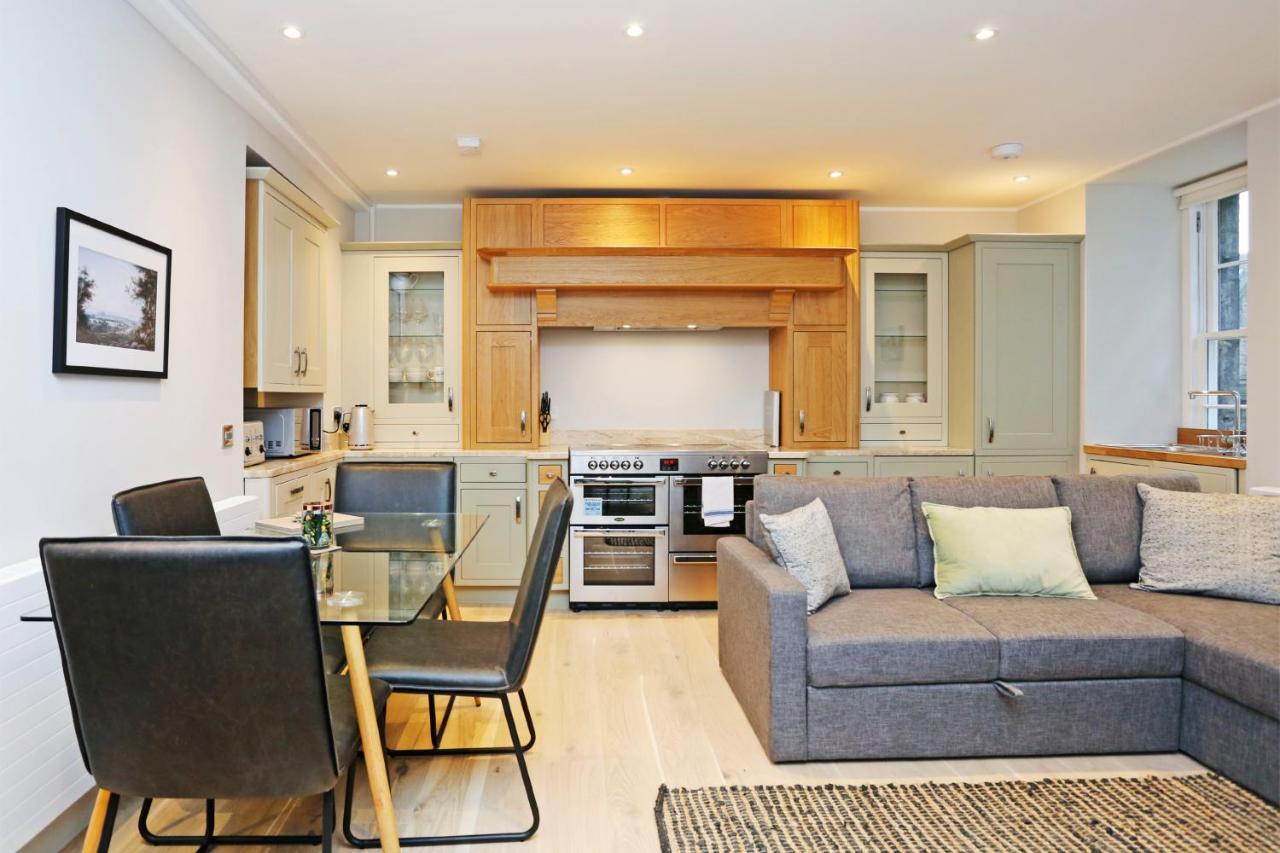 Apartament Joivy Modern And Airy Flat On The Historic Royal Mile Edynburg Zewnętrze zdjęcie