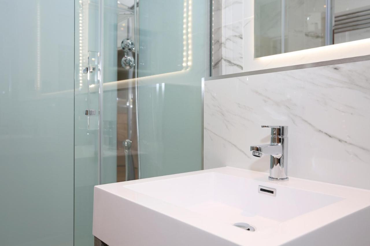 Apartament Joivy Modern And Airy Flat On The Historic Royal Mile Edynburg Zewnętrze zdjęcie