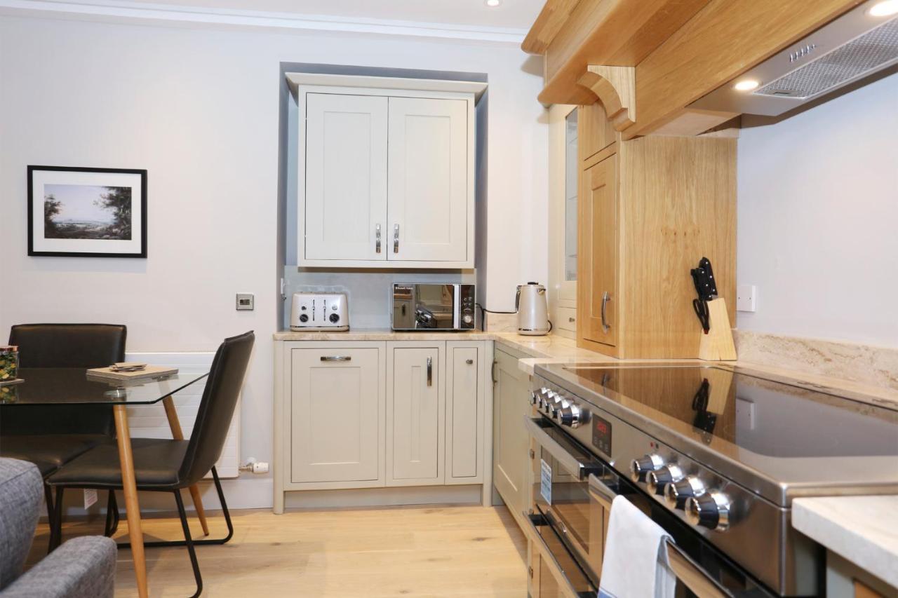 Apartament Joivy Modern And Airy Flat On The Historic Royal Mile Edynburg Zewnętrze zdjęcie